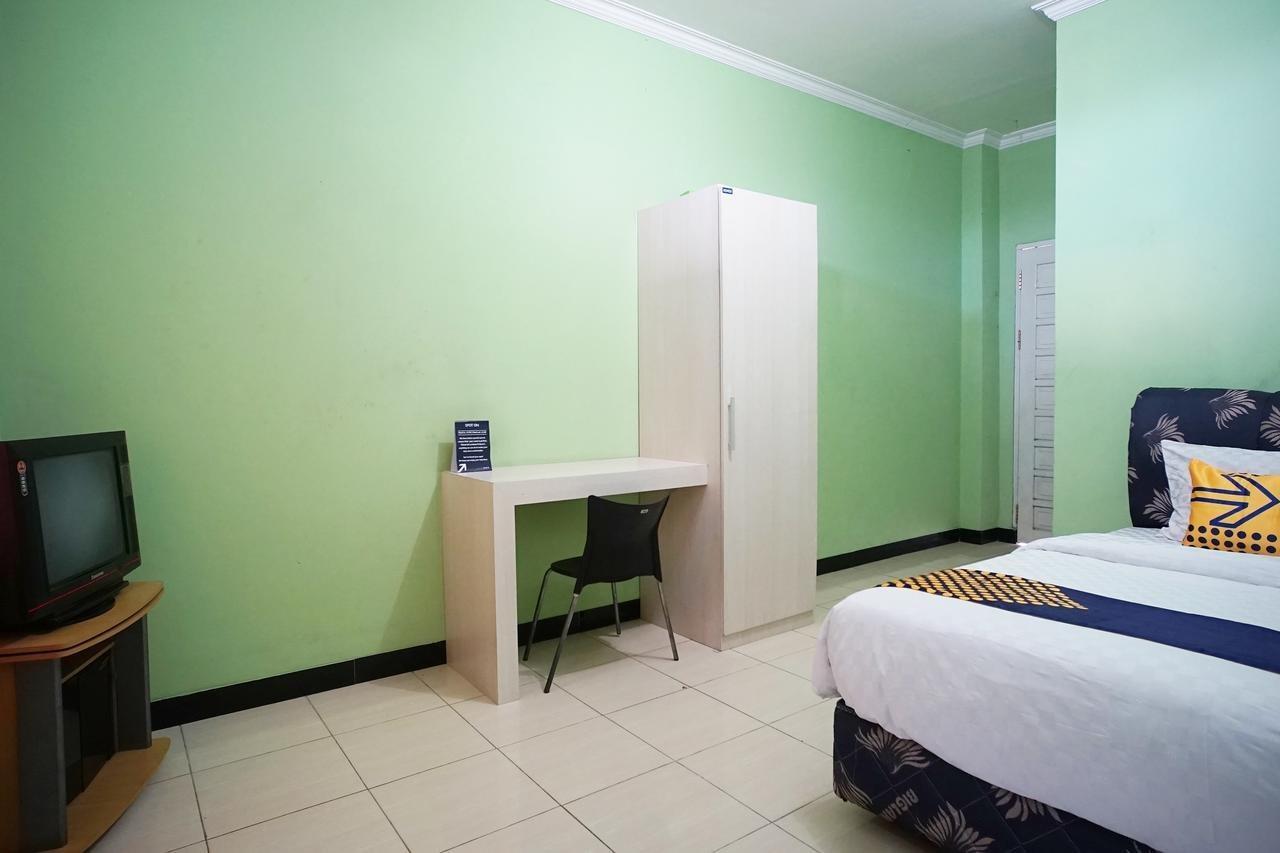 SPOT ON 2729 Marzan Syariah Guest House Balikpapan  Zewnętrze zdjęcie